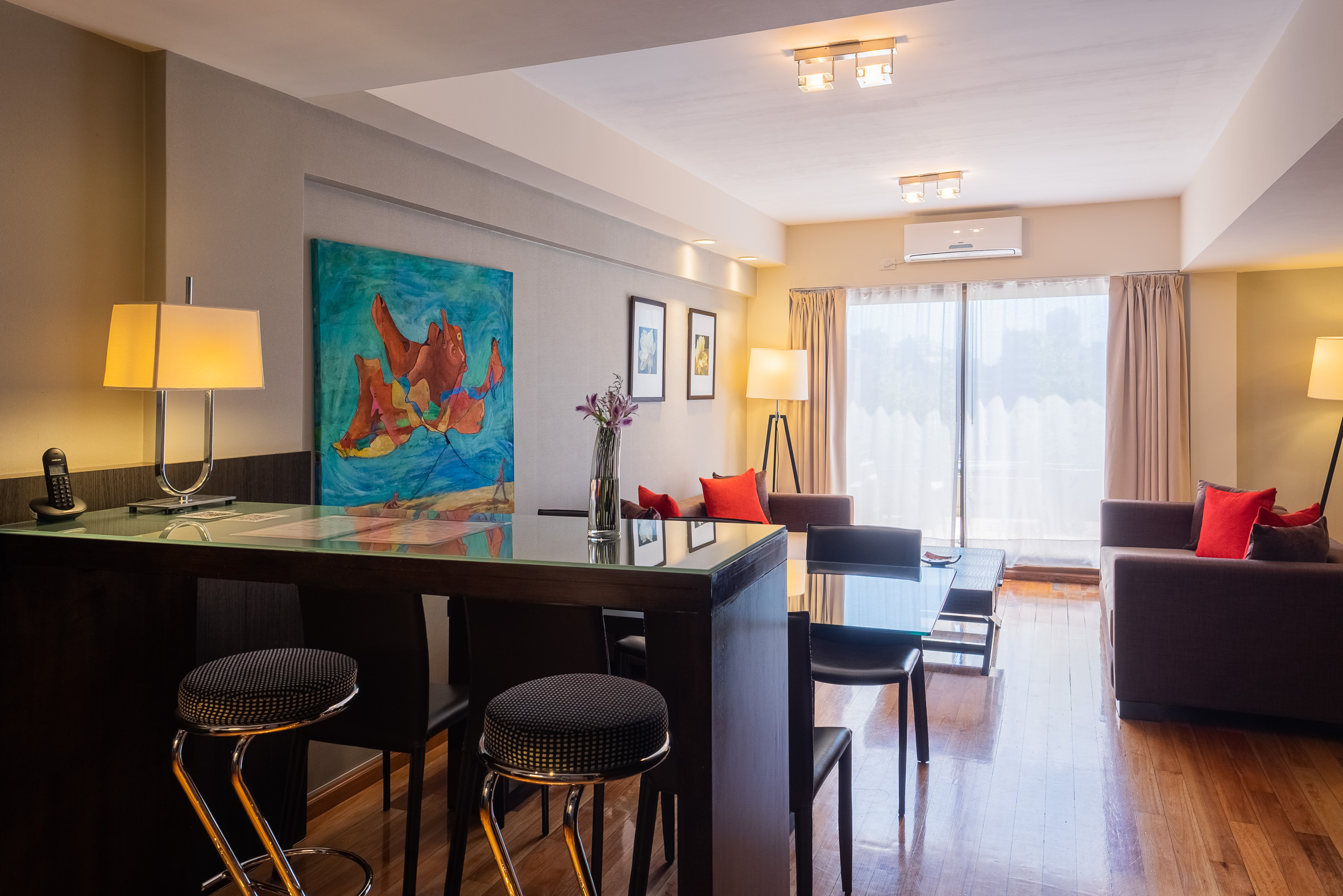 URBAN SUITES