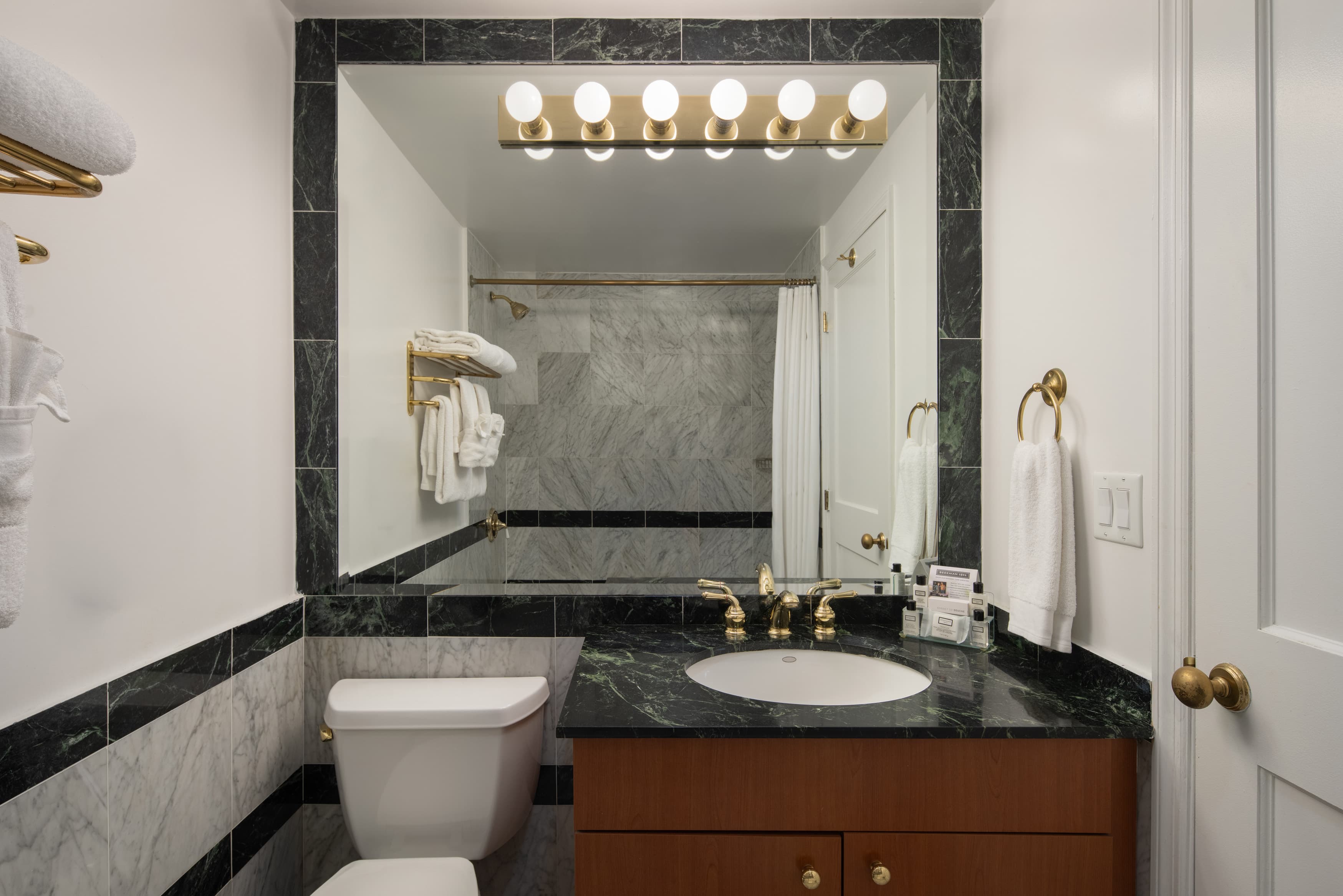 Executive Balcony Park Suite